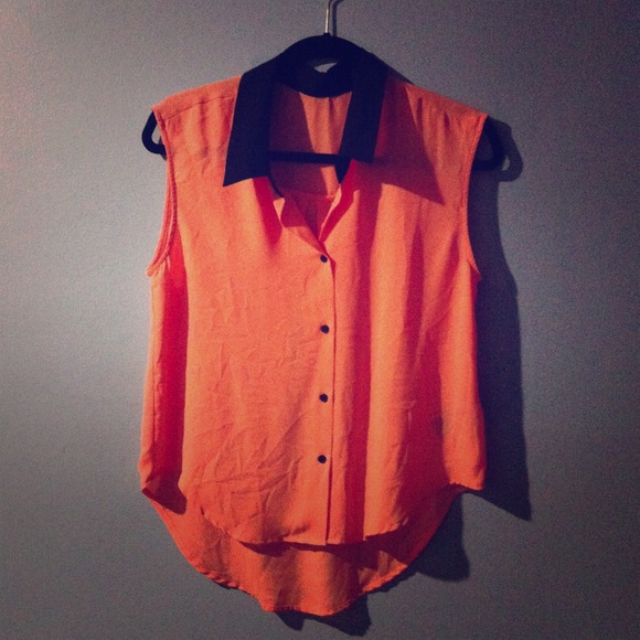Forever 21 blouse with buttons. Size medium.