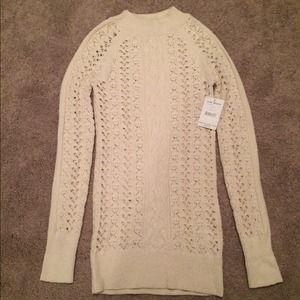 Ivory free people sweater size small