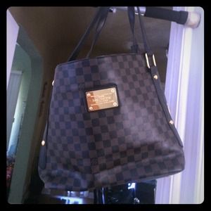 Black and brown bag