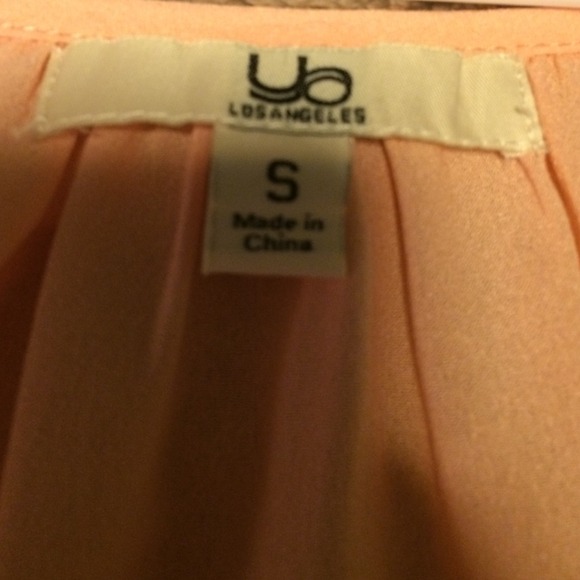 🌺Los Angeles ruffle sleeve top🌺 - Picture 4 of 4