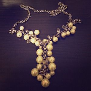 Pear v lined necklace. Silver chain