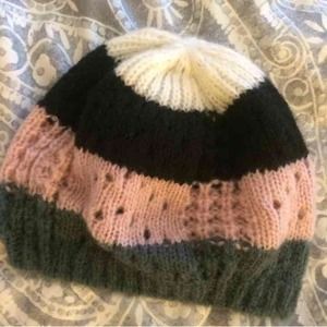 Knitted beanie