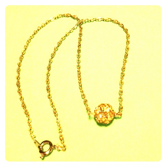 🌸Gorgeous sparkle ball necklace🌸 - Picture 1 of 3