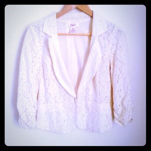 SALE💕 - Candie's Floral Blazer