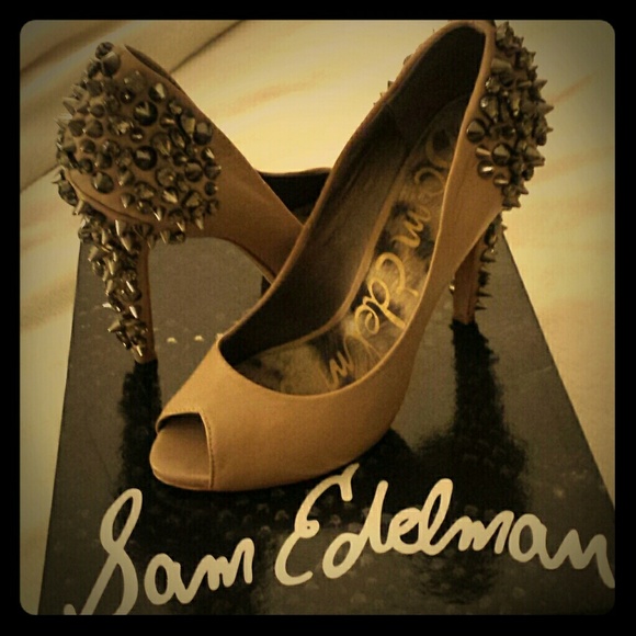 Sam Edelman heals