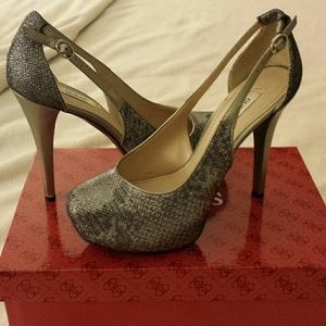 Guess platform heals