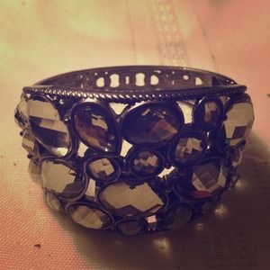 Costume bracelet, beautiful crystals