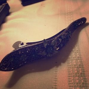 Light blue hair clip, with flowers and blue stones