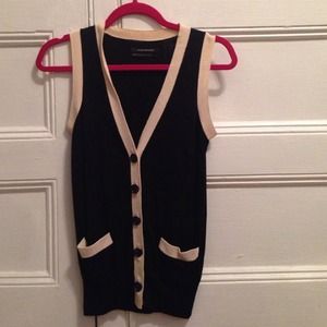 Club Monaco cream & black sweater vest