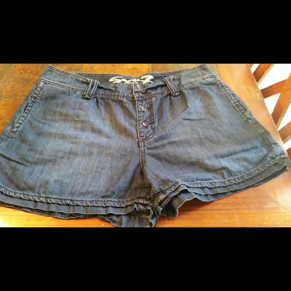 Seven7 shorts great condition.