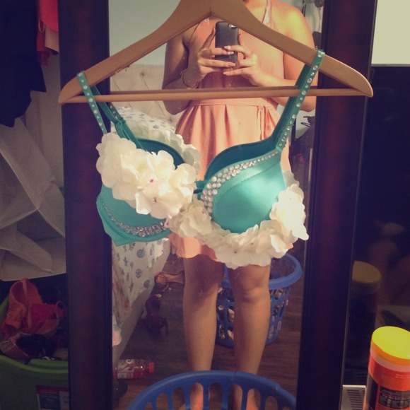 Floral bra