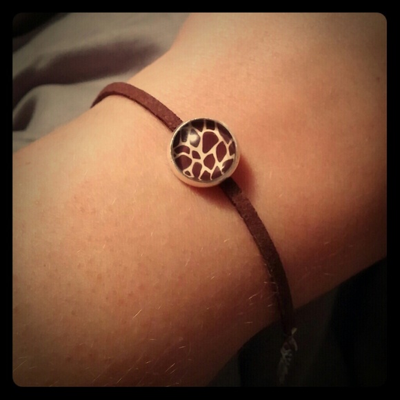 Handmade Brown Giraffe Suede Adjustable Bracelet - Picture 1 of 2