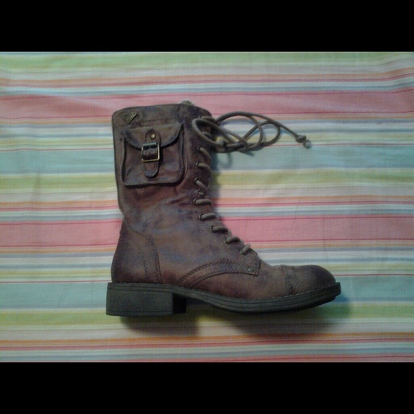 Roxy boots