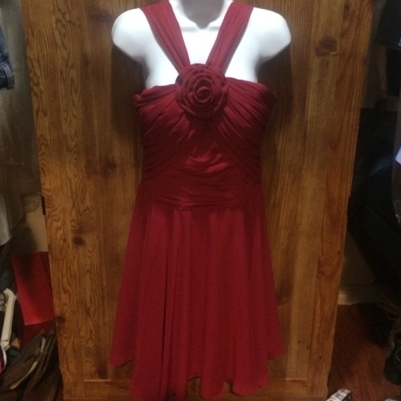 Really nice short dress!