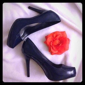 City Streets Pumps