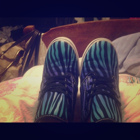 zebra Vans