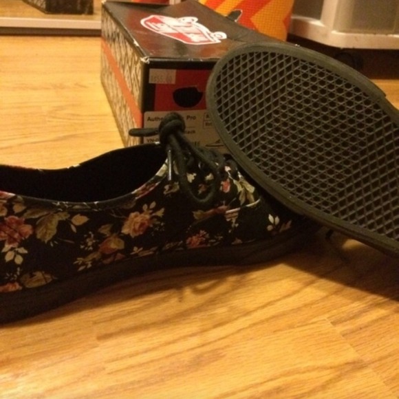 Black Floral Vans