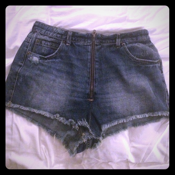 Zipper cut off shorts sz 31 high rise cheeky - Picture 1 of 3