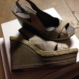 Vince Camuto wedges