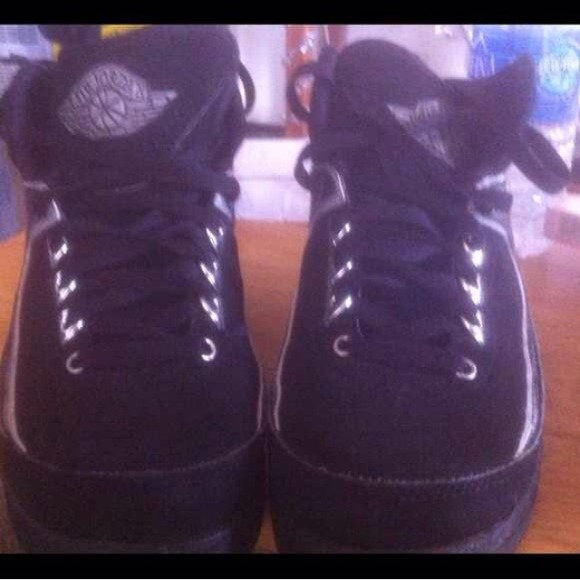 Size 3.5 Jordan 2s