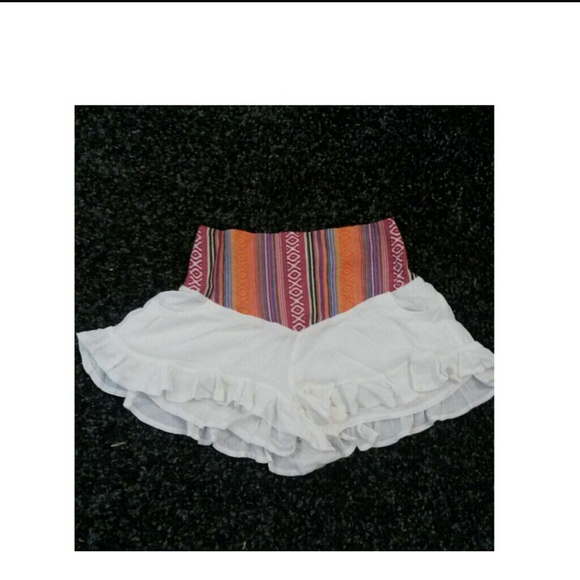 *reduced* LF ruffle bottom soft shorts