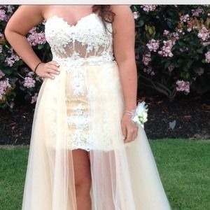 Formal dress size 6