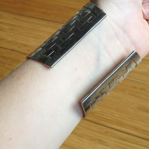 Silver cuff - Picture 3 of 4