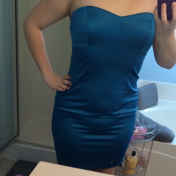 Sexy teal strapless dress
