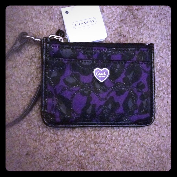 SALE ❗️❗️❗️Coach Daisy Ocelot Poppy ID Coin Purse