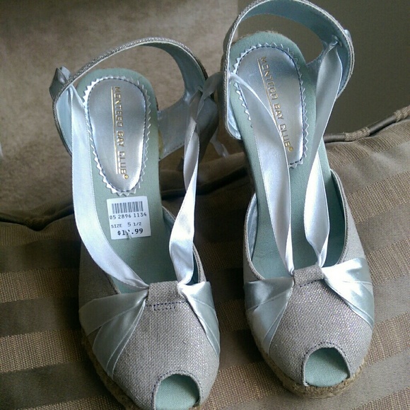 Hot Shoes Never Worn!!!!!! - Picture 1 of 3