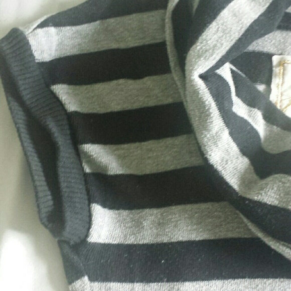 Sweater top - Picture 3 of 4