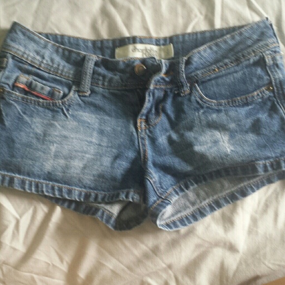 Short shorts