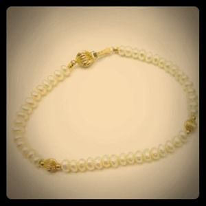 14k Gold Genuine Pearl Bracelet