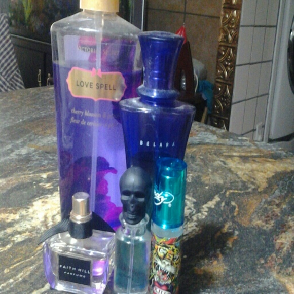 Purfume get one free with a purchase of 10$+
