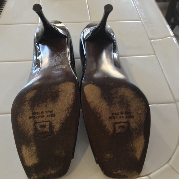 Stuart Weitzman black patent leather peeptoe heels - Picture 2 of 4