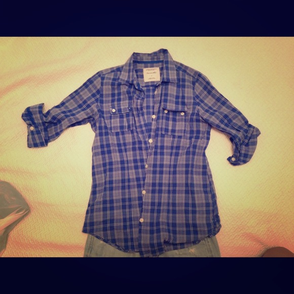 Blue Plaid American Eagle Button Down