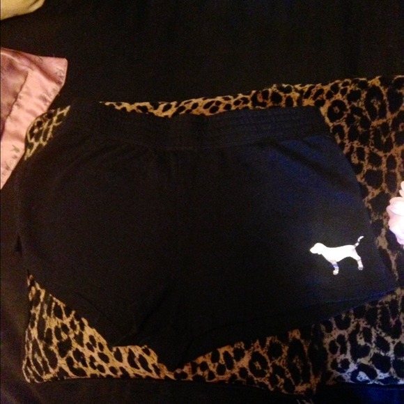 ❌SOLD to @asiana82 Vs pink bling rainbow shorts :) - Picture 4 of 4