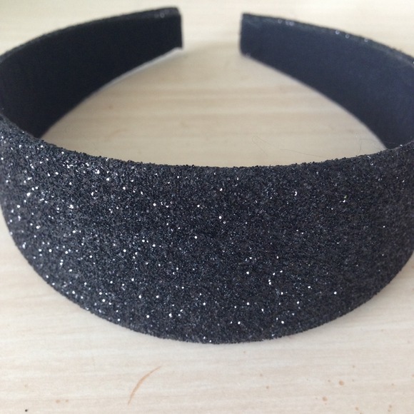 ✨BLACK GLITTER HEADBAND✨