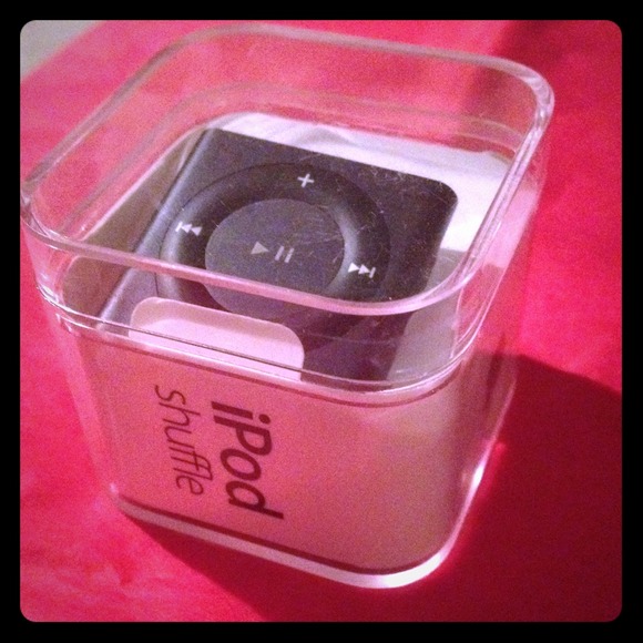 Brand new in box iPod Shuffle 2GB