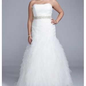 Make offer-Wedding Gown Size 12-