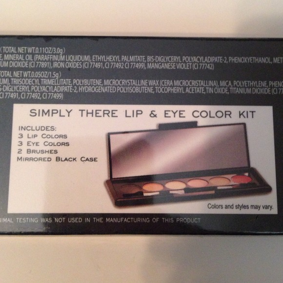 Makeover essentials - Picture 3 of 4
