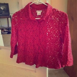 Cropped lace dark pink/red button down