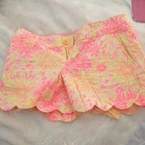 Lilly Pulitzer Buttercup Shorts Size 4