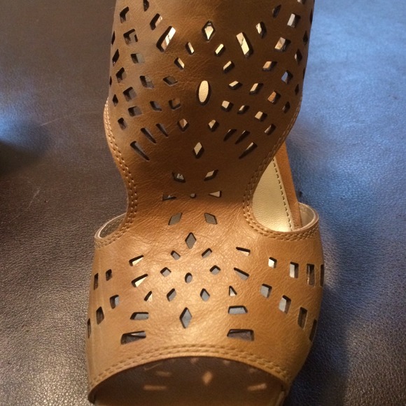 Wedges - Picture 2 of 3