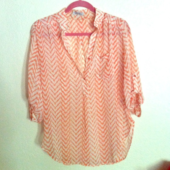 Coral chevron flowy top