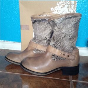 🎈HP🎈Free People Crochet Sand Boot