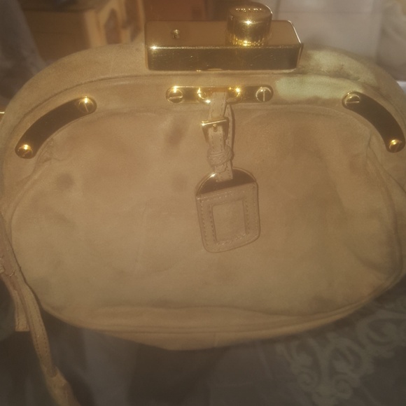 **SOLD** PRADA!!!!! - Picture 6 of 8