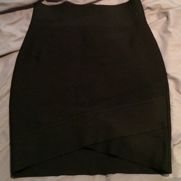 BCBG Bandage Black Skirt Size M