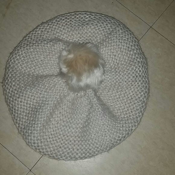 Cute hat - Picture 2 of 2