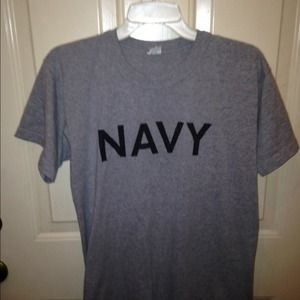 Navy T-shirt Gray size men's Medium women's small
